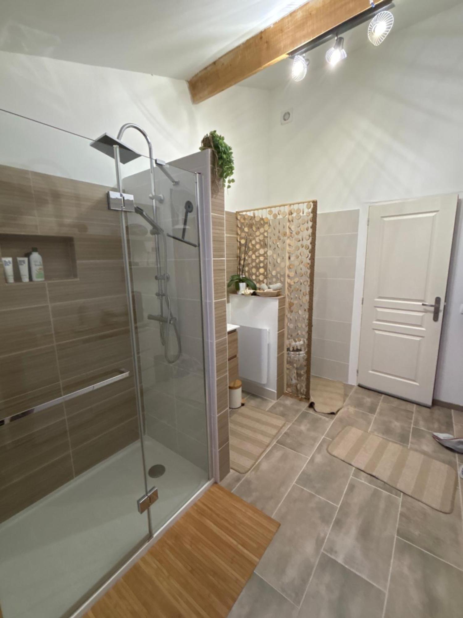 Privatunterkunft Independante Avec Salle De Bain *